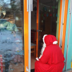 Der Weihnachtsmann schaut bei den Kleinsten vorbei!