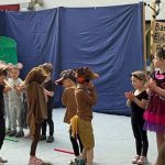 Dass die Tiere im Zoo auch tanzen, haben uns die Kinder der "Glühwürmchen" vorgezeigt.