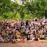 Viele Gäste sind gekommen.